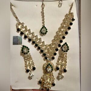 Elegant Maroon and Green Jewelry Set